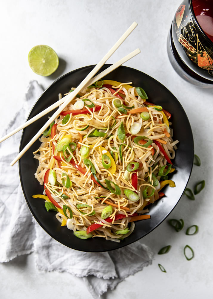 Rainbow Vegetarian Pad Thai with Crispy Noodles Chang's